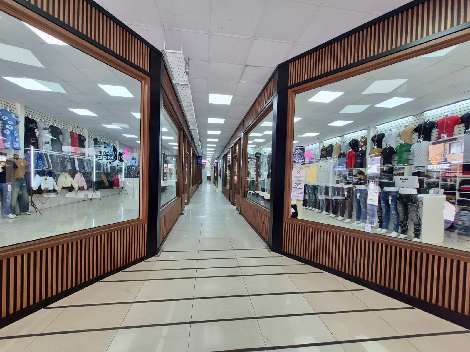 Locales | Antonio Varas