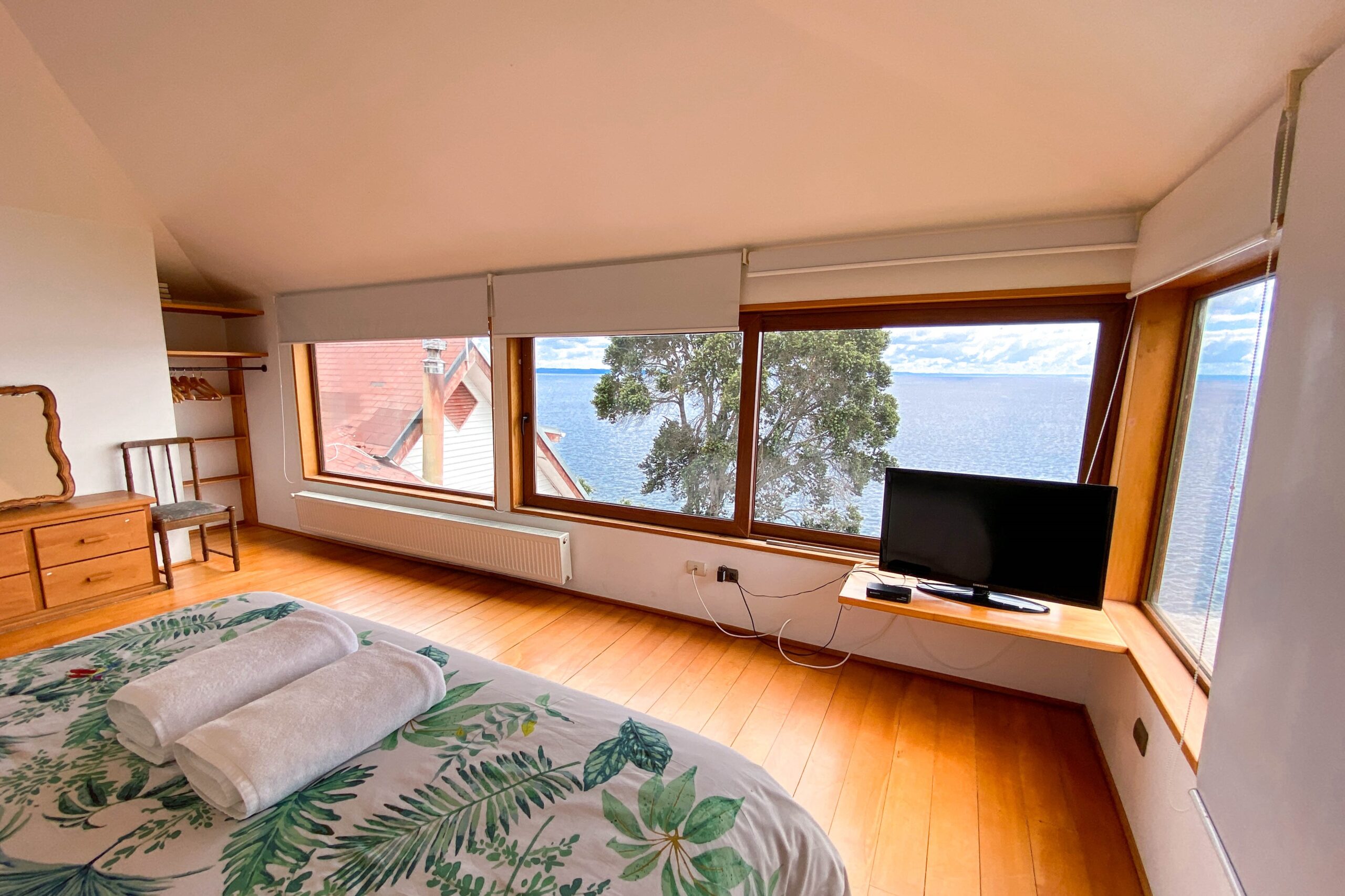 Bajada lago | Playa Hermosa