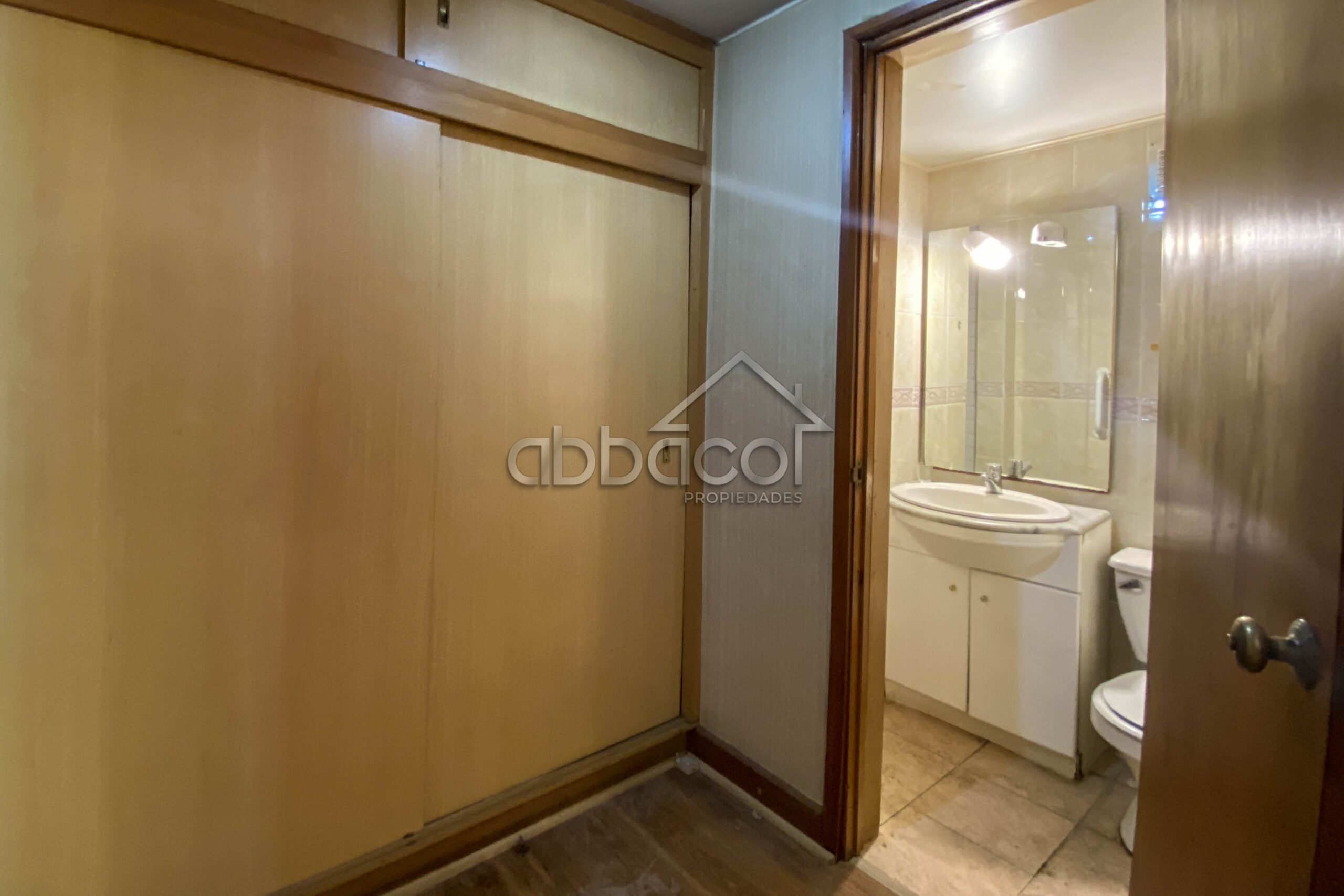Comercial | Cll. Urmeneta