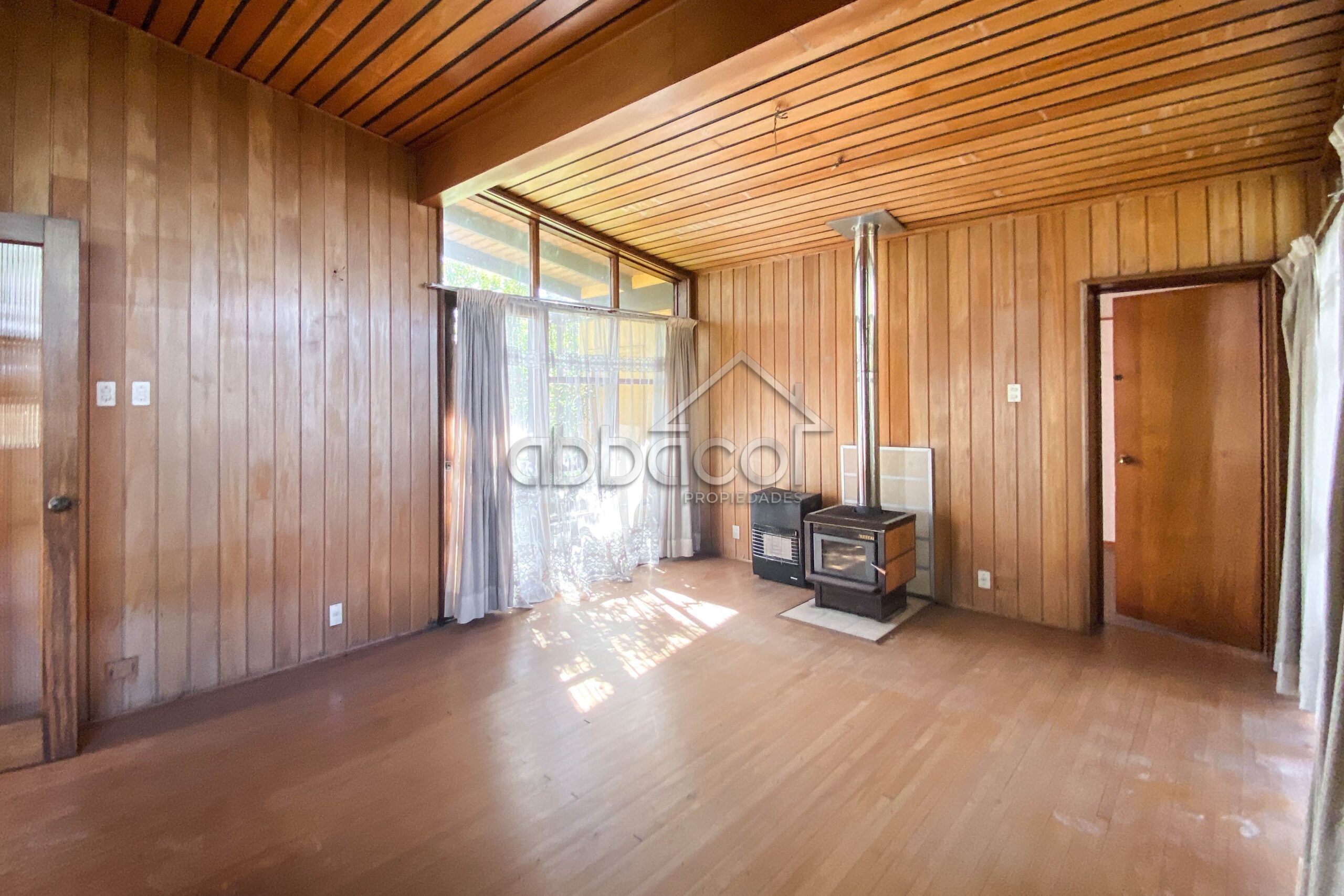 Comercial | Cll. Urmeneta