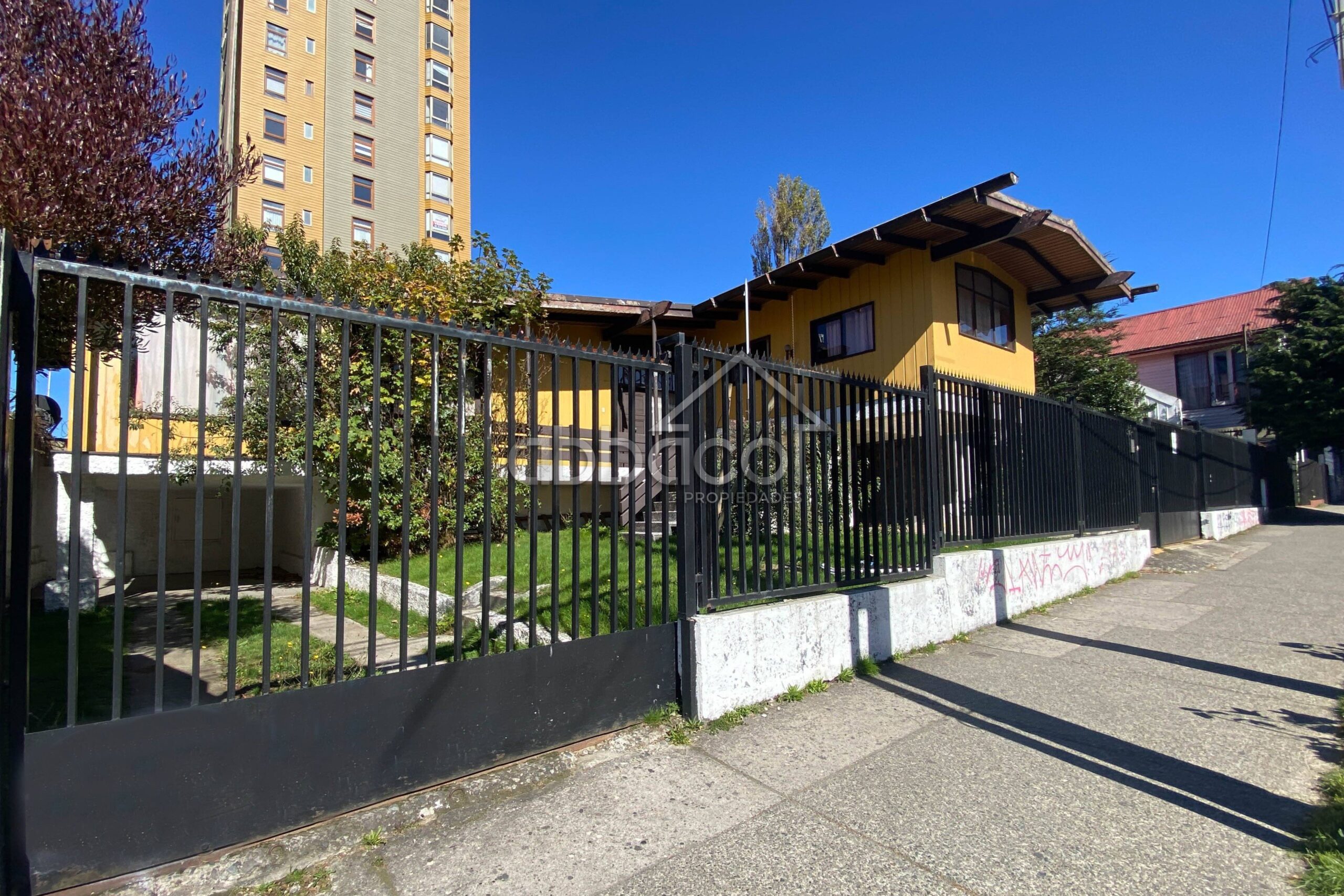 Comercial | Cll. Urmeneta