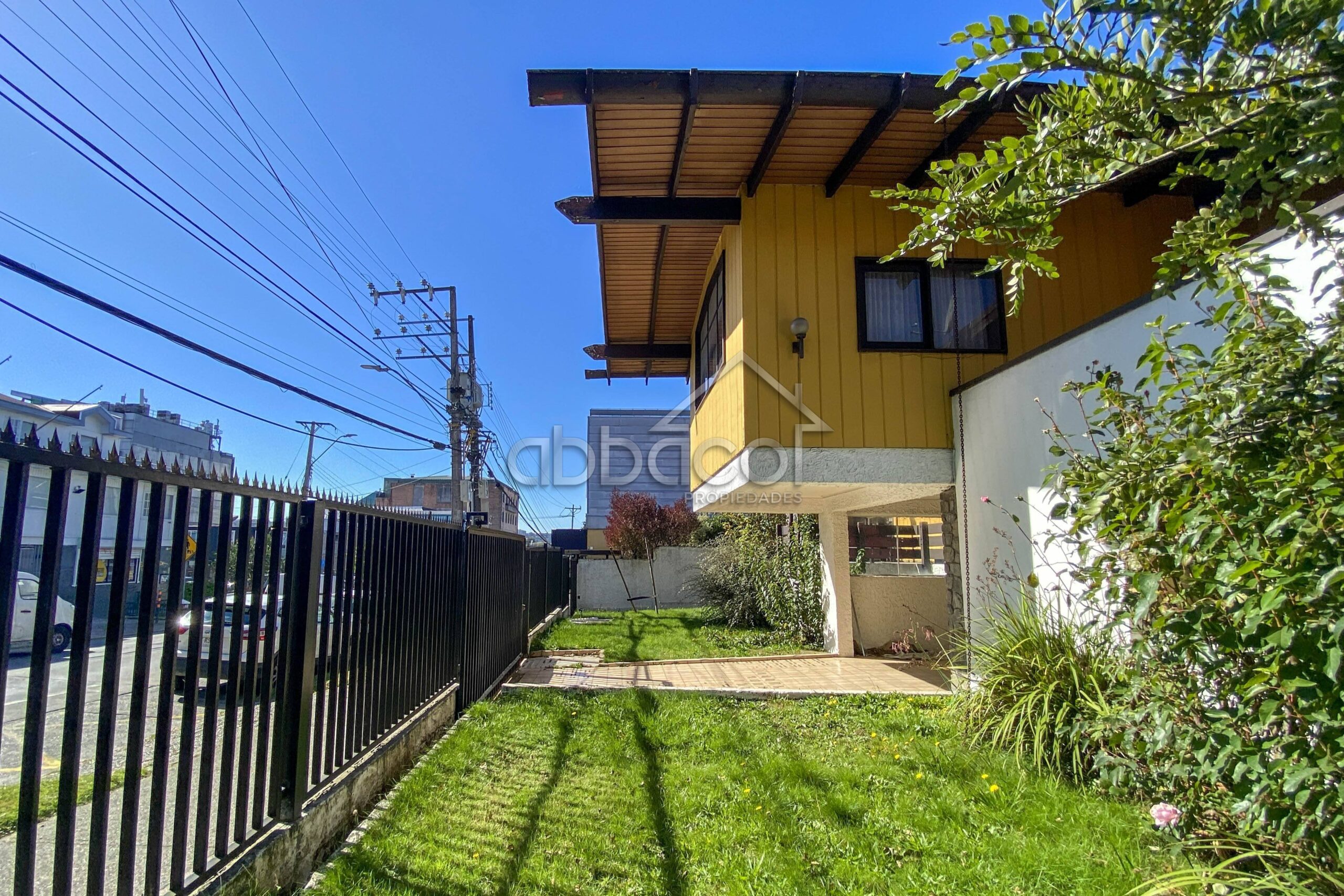 Comercial | Cll. Urmeneta